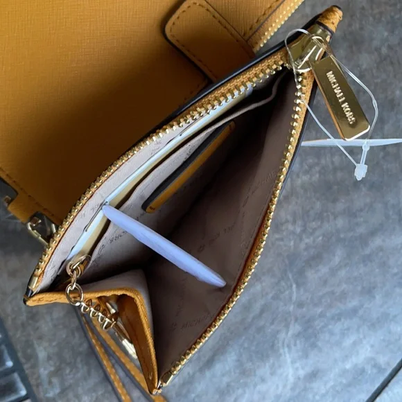 Michael Kors Jet Set Travel Marigold Small Top Zip Coinpouch with ID Key Holder